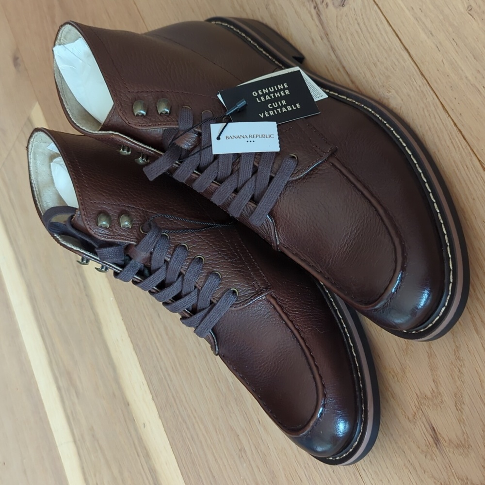 New Banana Republic leather boots